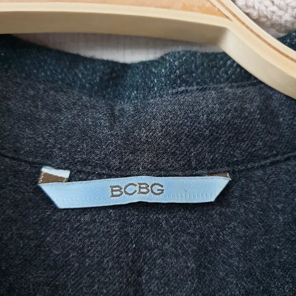 BCBG 겨울반팔 미디원피스 66 그린