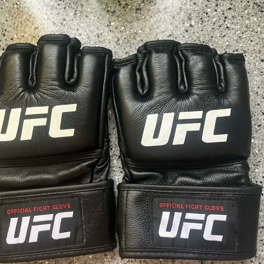 UFC 오피셜 파이트 글러브