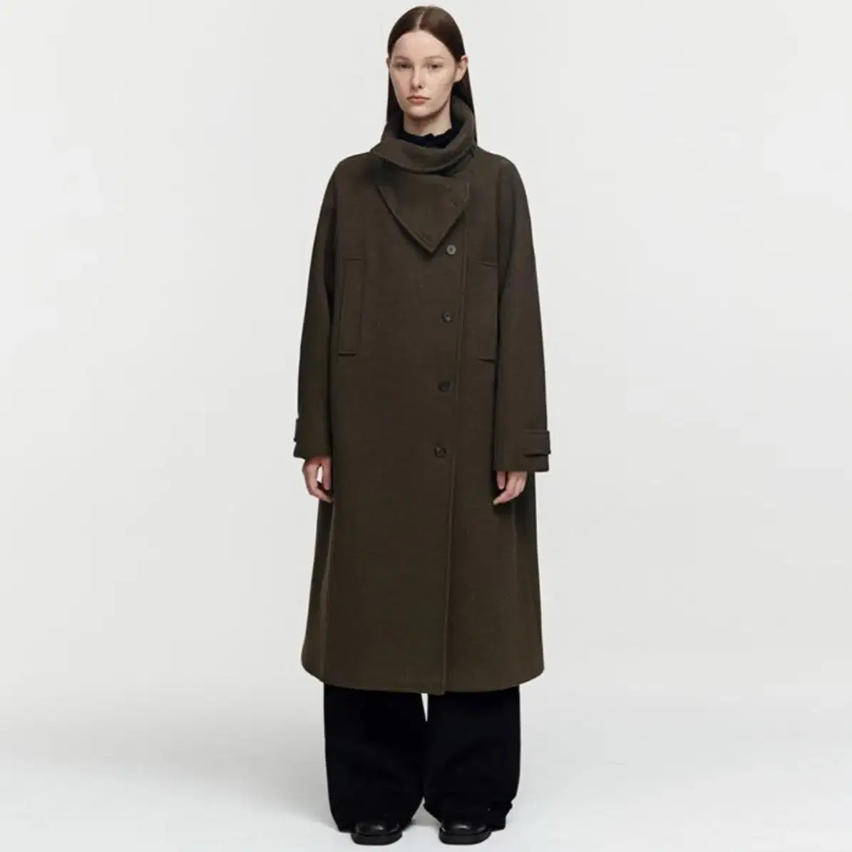 버뮬라 CASHMERE HIGH NECK COAT (KHAKI)