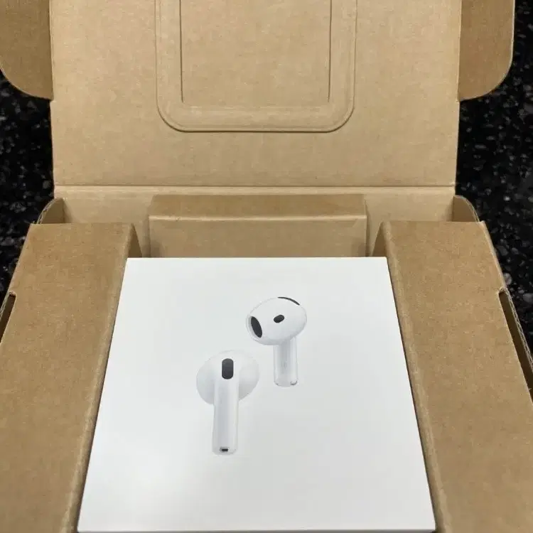 AirPods 4 액티브 노이즈 캔슬링 모델 (애플스토어 정품, 미개봉)