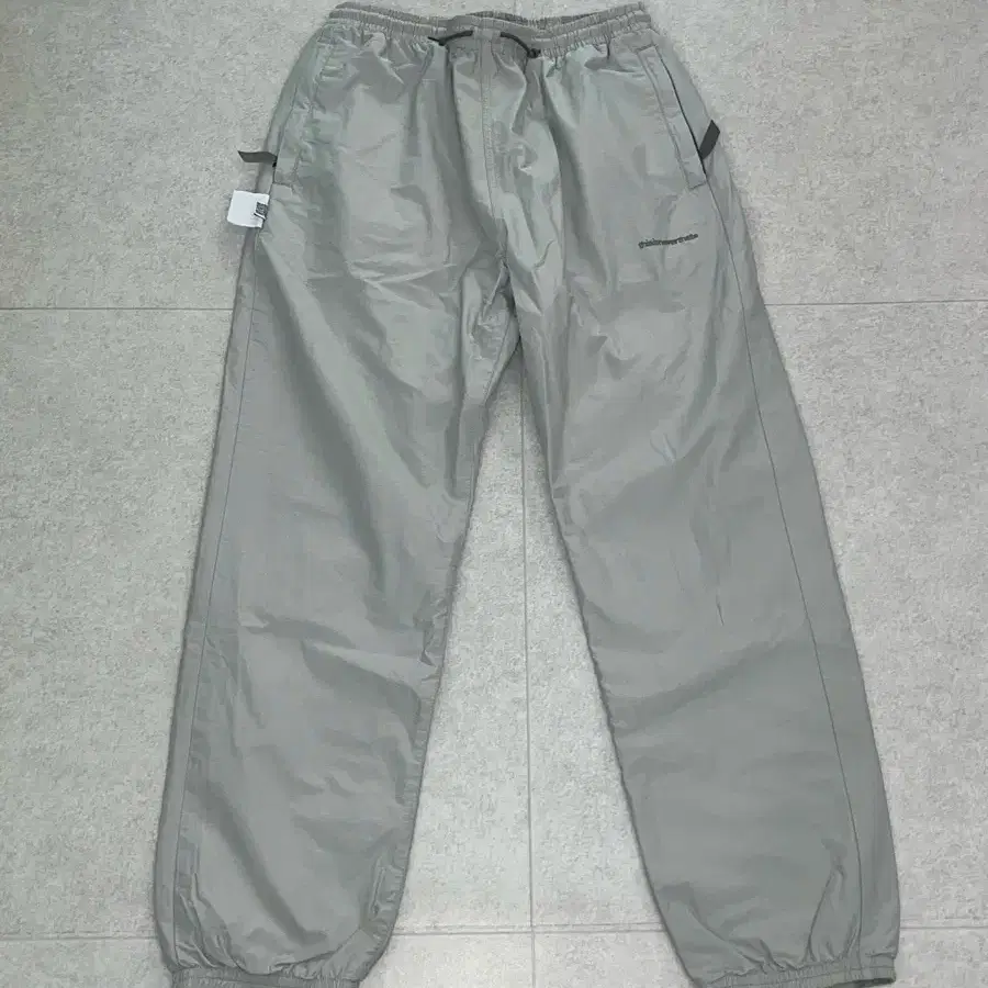 [디스이즈네버댓] reversible team pant grey 바지