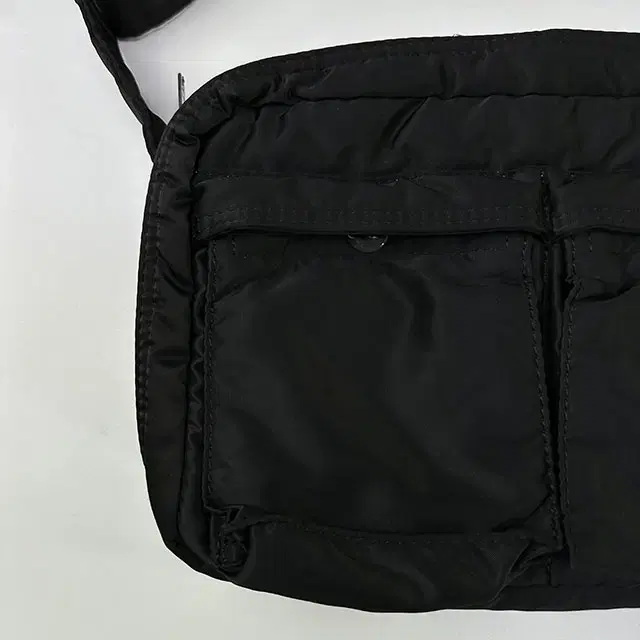 PORTER TANKER SHOULDER BAG (S) 포터 탱커 숄더백