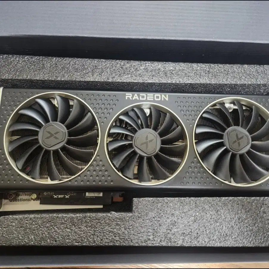 XFX MERC RX 6950XT