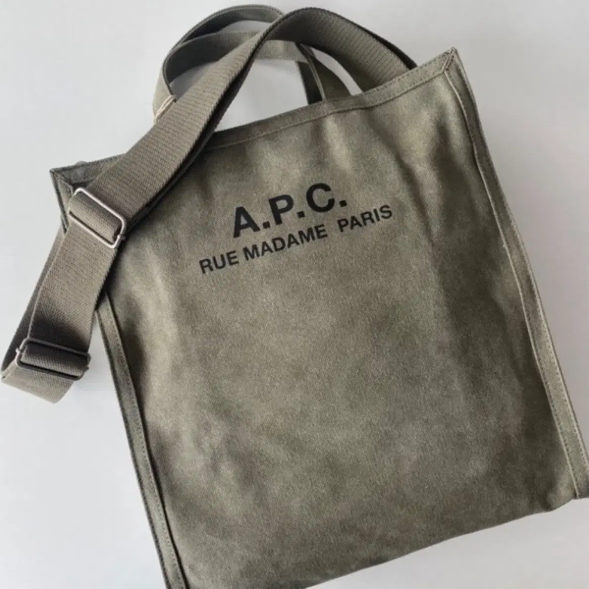 A.P.C 아페쎄 가방  아페쎄 리커버리