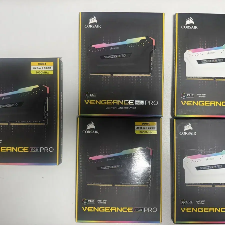 DDR4 커세어 RGB PRO 3600mhz 32기가 판매합니다.