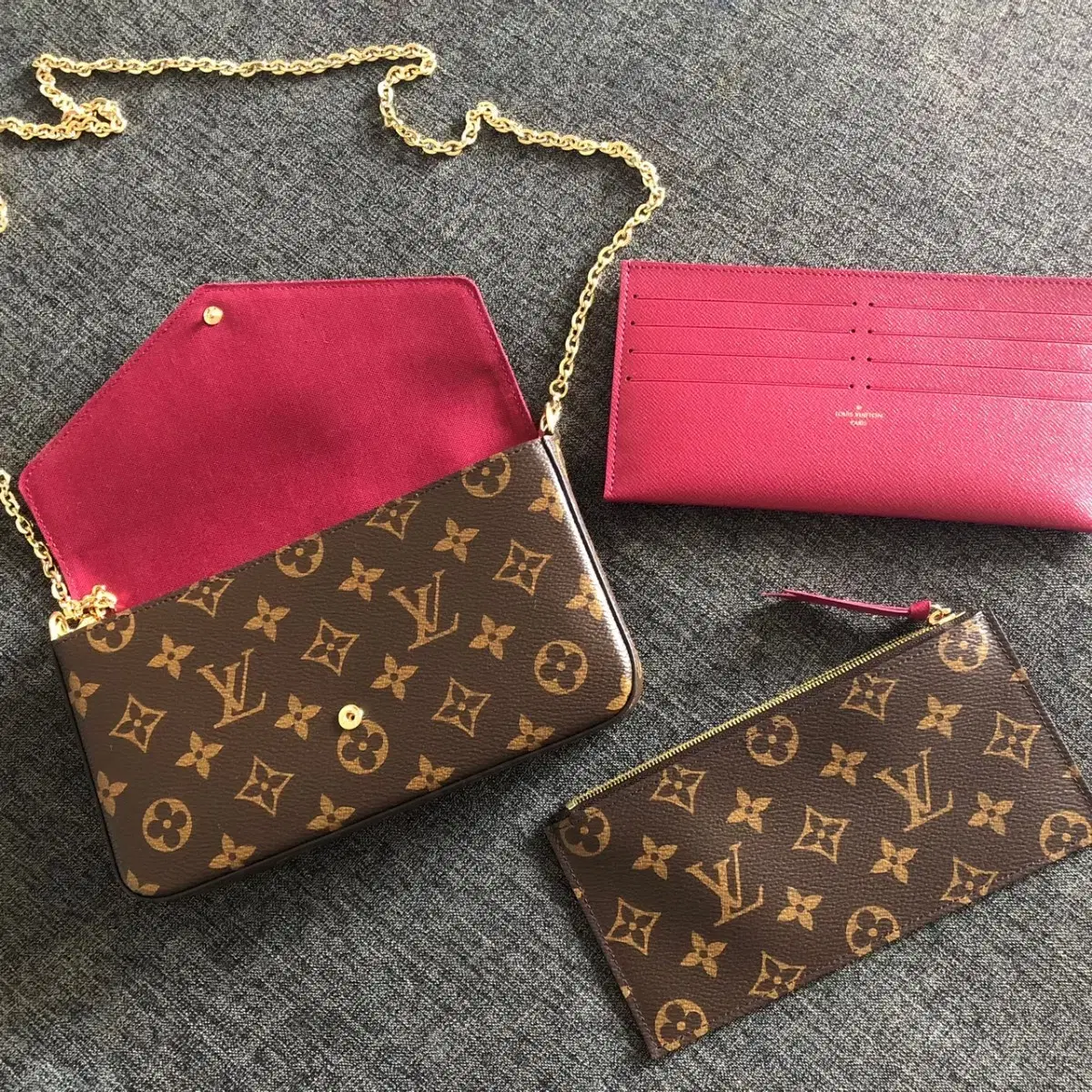 LOUIS VUITTON 루이비통 트리플 체인백