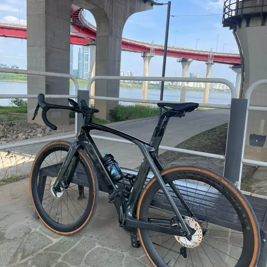 TREK 마돈 SL6 56사이즈