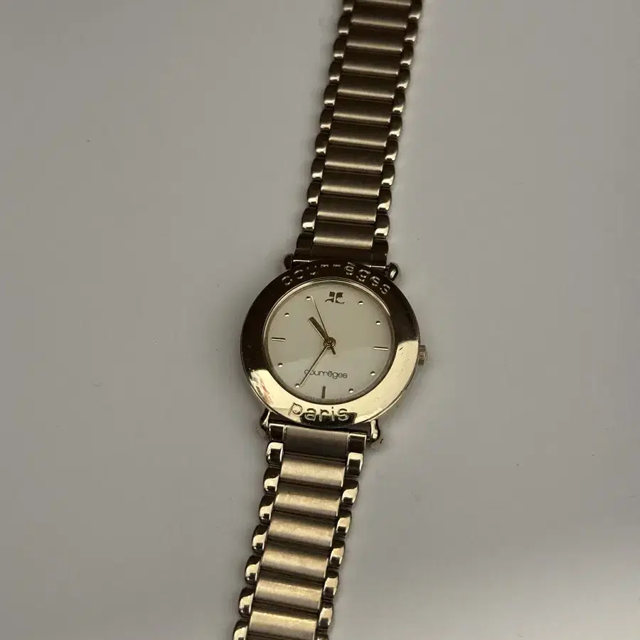 Courreges watch