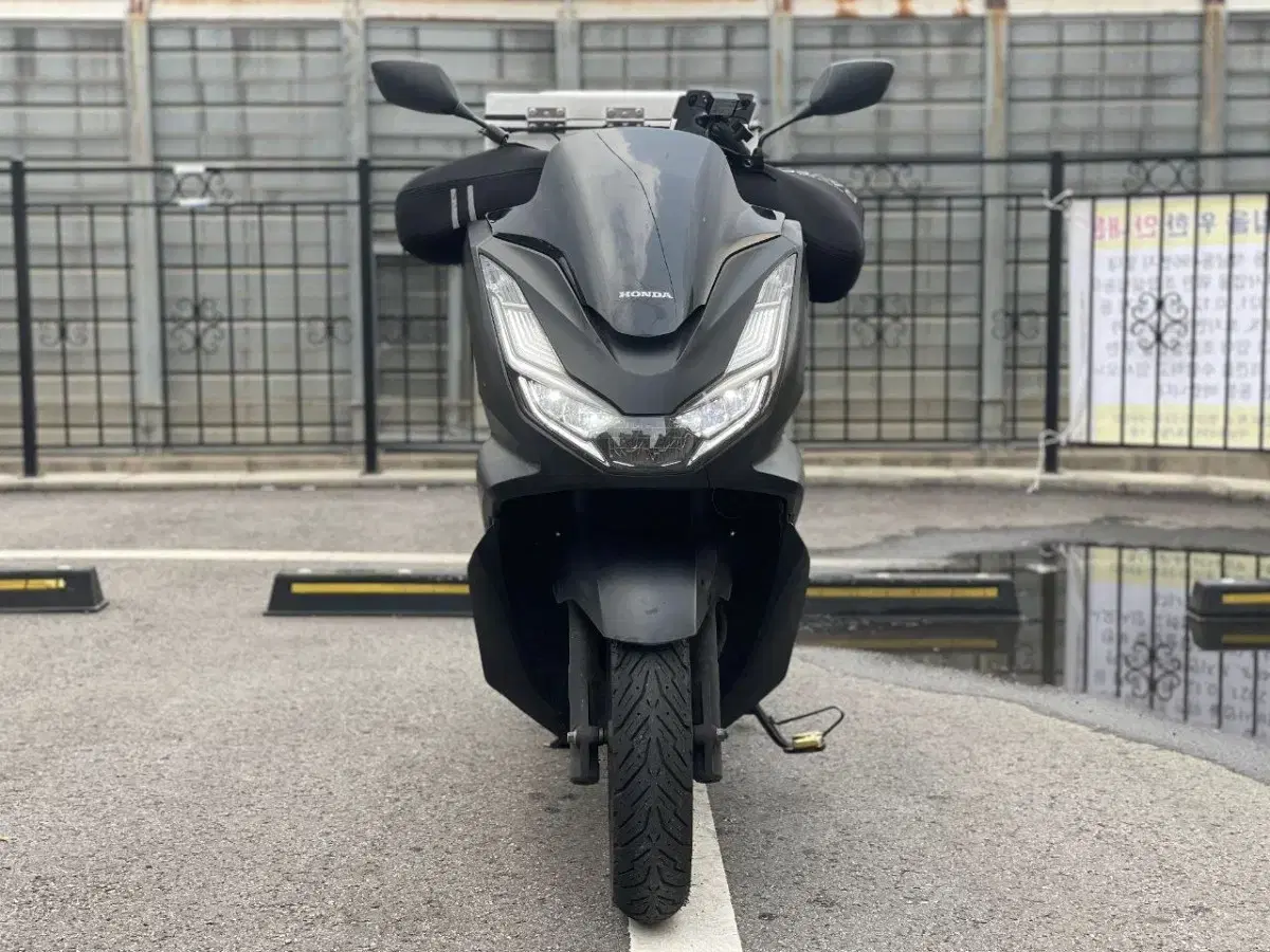 Pcx125 CBS 2022년식 1만키로 판매!