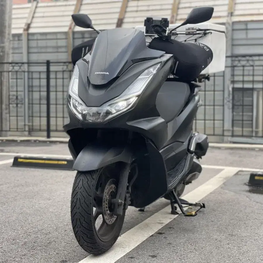 Pcx125 CBS 2022년식 1만키로 판매!