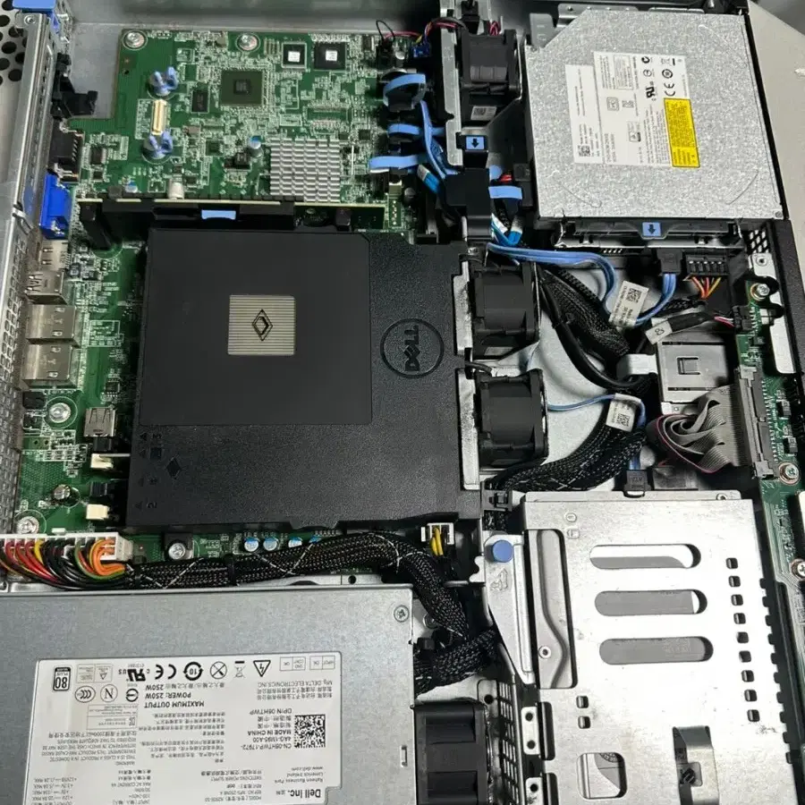 dell  R220 1u 서버 E3 1220 V3