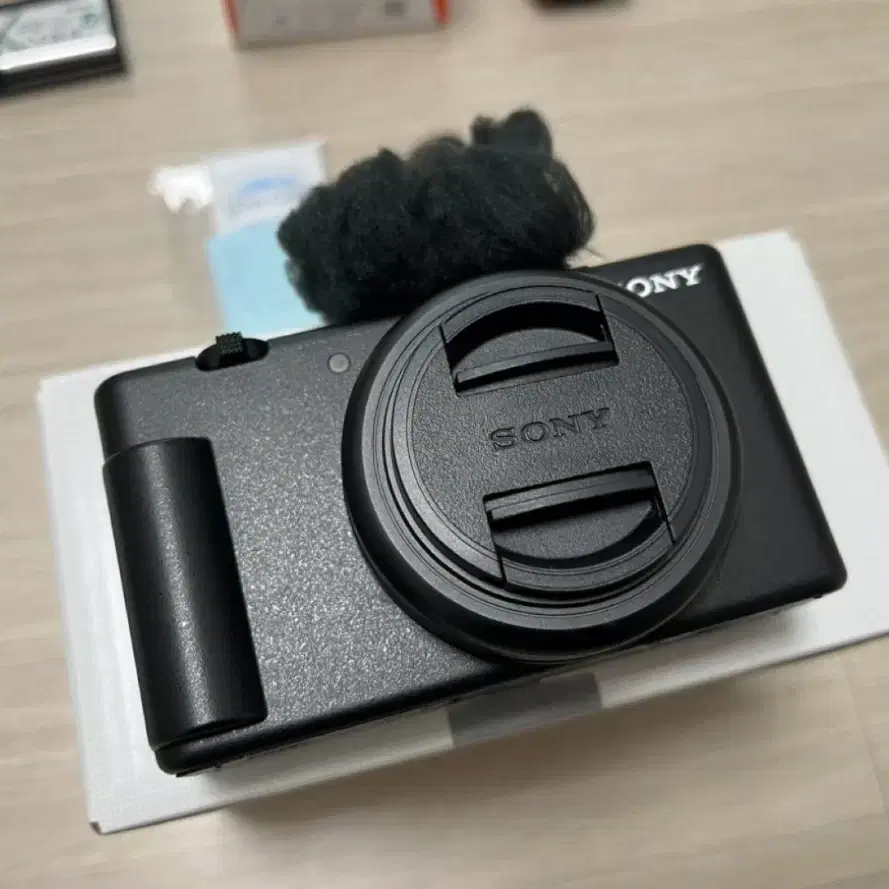 Sony ZV-1F 풀박스 + 슈팅그립 세트 브이로그 카메라 여행카메라