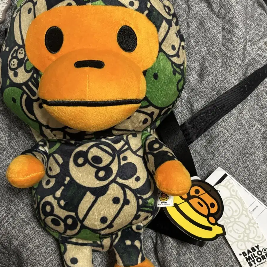 BAPE 베이프 마일로 플러시 백팩 그린 팔아요