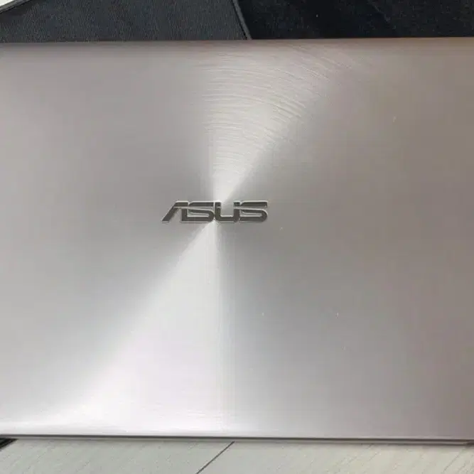 asus 노트북 젠북 UX310U i7-8/8G/256GB/윈10정품