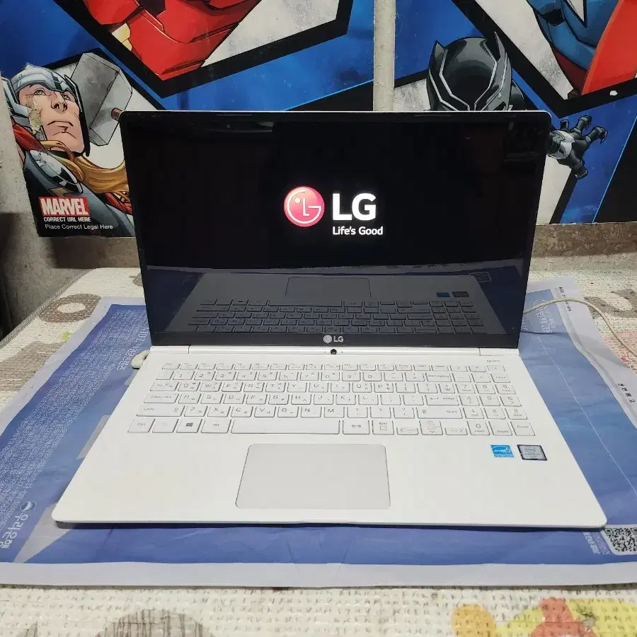 부품용 LG 그램 i3 6세대 노트북/충전기. SSD 없어요