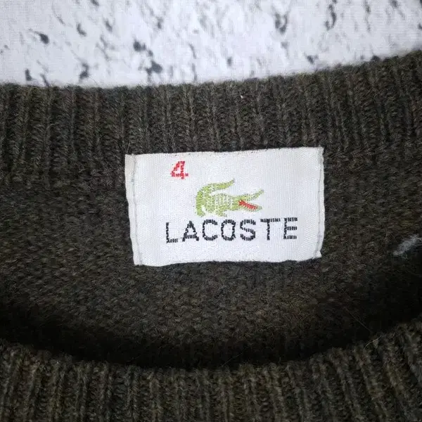 라코스테 LACOSTE 니트 카키 2400007