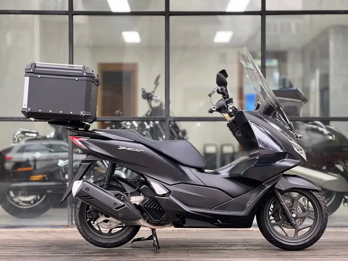 PCX125 ABS 2024년식 8천키로 풀옵션