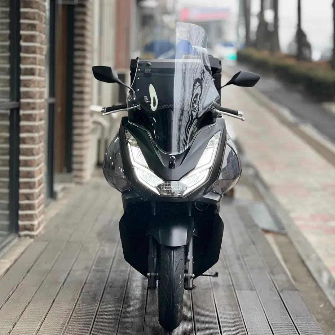 PCX125 ABS 2024년식 8천키로 신차급 풀옵션