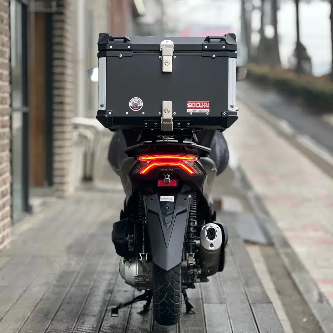 PCX125 ABS 2024년식 8천키로 신차급 풀옵션