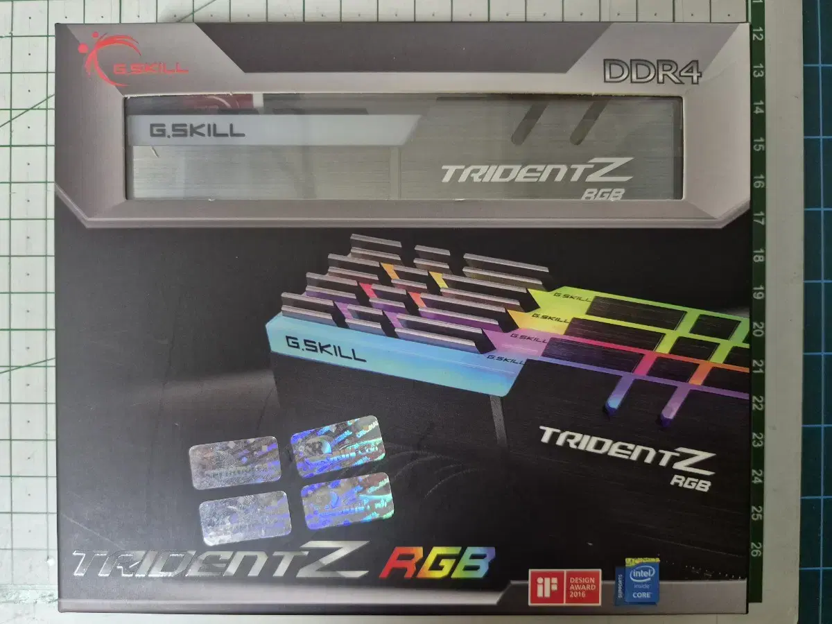 지스킬 트라이던트 RGB DDR4 3200 8X4 32G 팝니다(박스O)