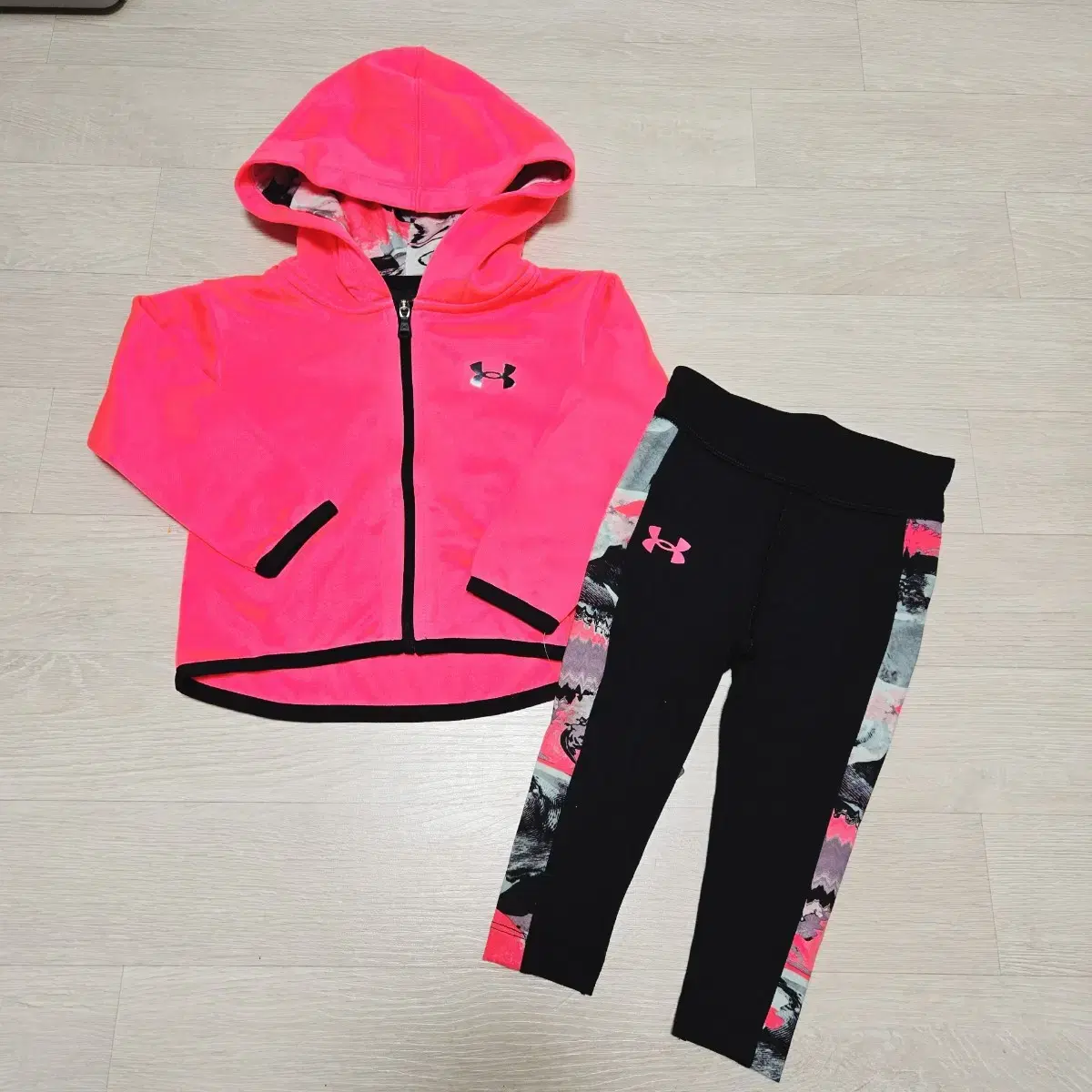 [New Products] yooa Training Wear Set