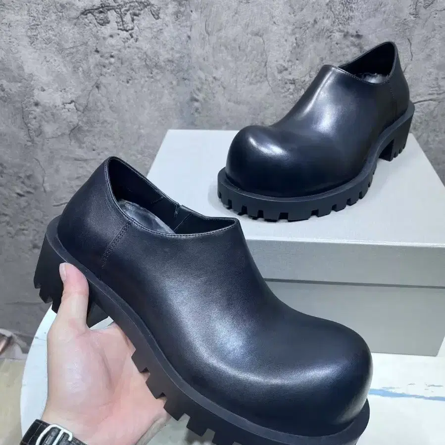 Balenciaga남성 키높이 가죽 더비슈즈 사이즈 43