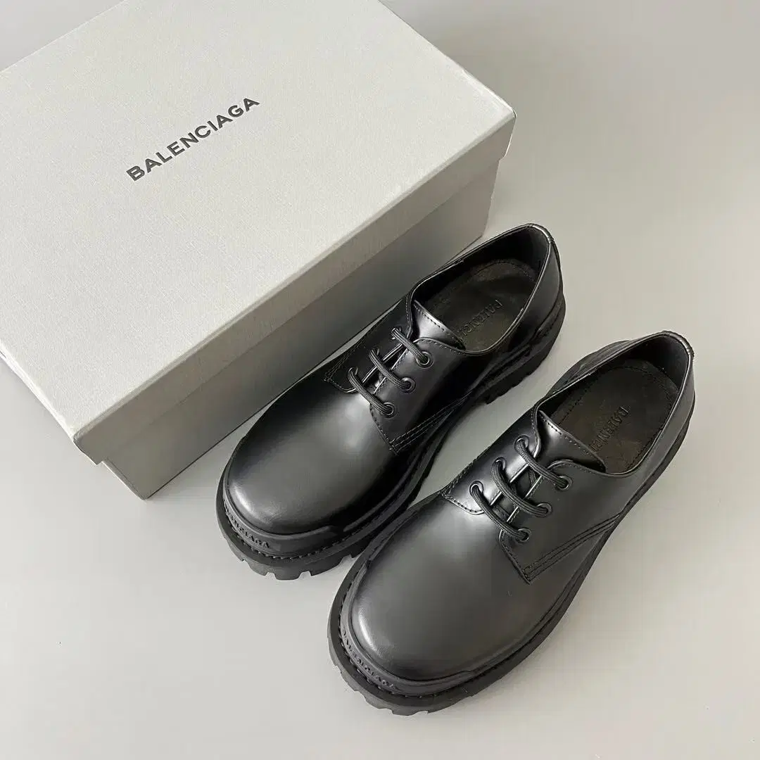 Balenciaga남성 키높이 가죽 더비슈즈