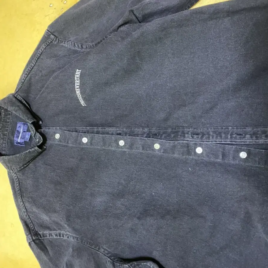 디스이즈네버댓 (FW23) Washed Denim Shirt Black