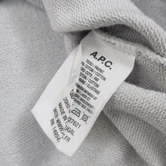 A.P.C 마이크로 로고 맨투맨 L _ 남성,사진확인