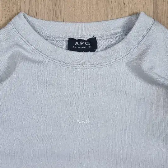 A.P.C 마이크로 로고 맨투맨 L _ 남성,사진확인