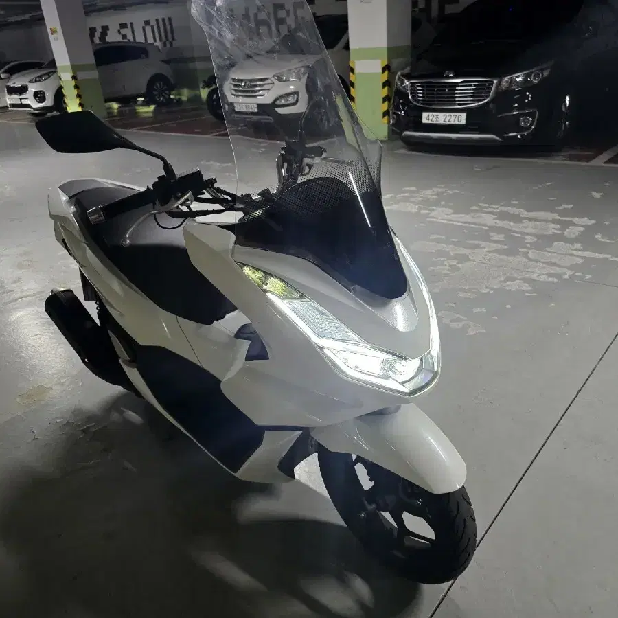 22년 pcx125ABS 2만2천K중고오토바이크루심알파엔맥스벤리존테스UH