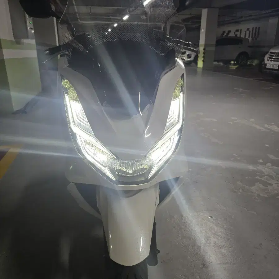 22년 pcx125ABS 2만2천K중고오토바이크루심알파엔맥스벤리존테스UH