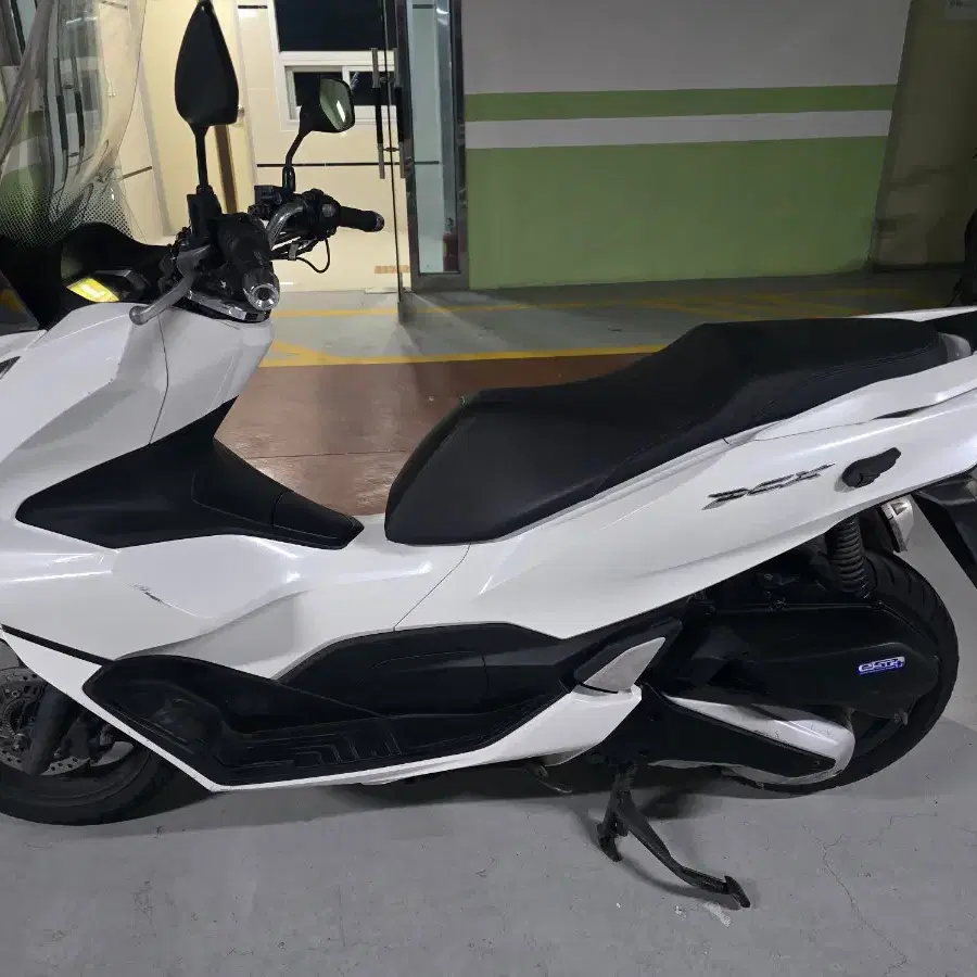 22년 pcx125ABS 2만2천K중고오토바이크루심알파엔맥스벤리존테스UH