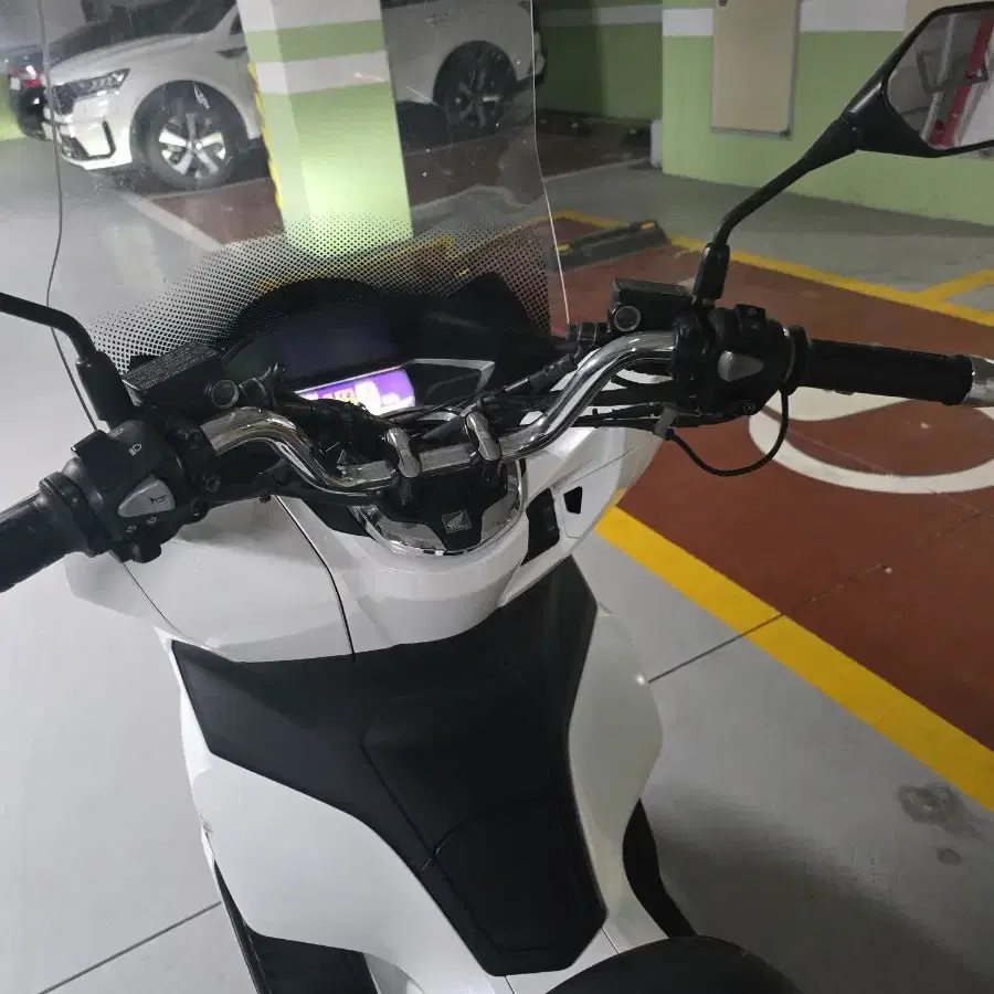 22년 pcx125ABS 2만2천K중고오토바이크루심알파엔맥스벤리존테스UH