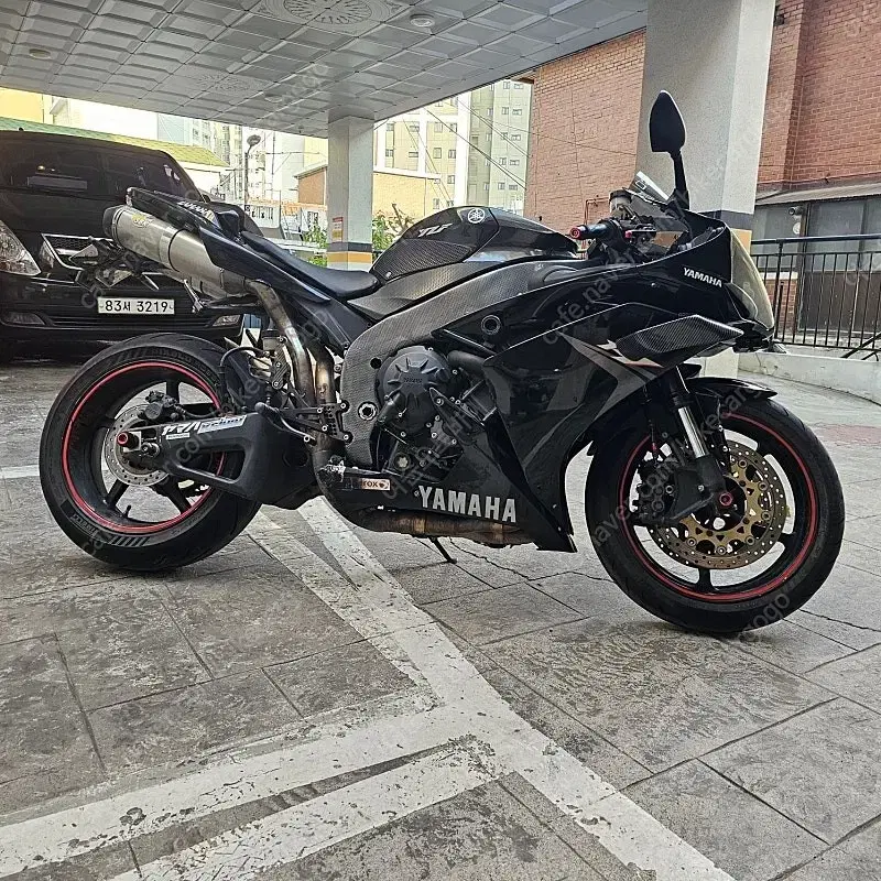 yzf-r1 알원 저렴하게 내놓아요