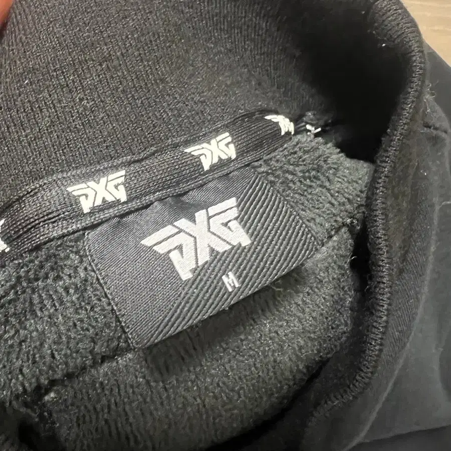 (22년식) PXG 기모 모크넥 긴팔 95 상태A급