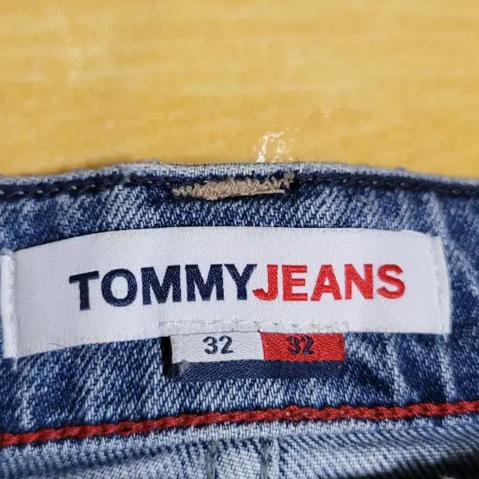 TOMMY JEANS  청바지