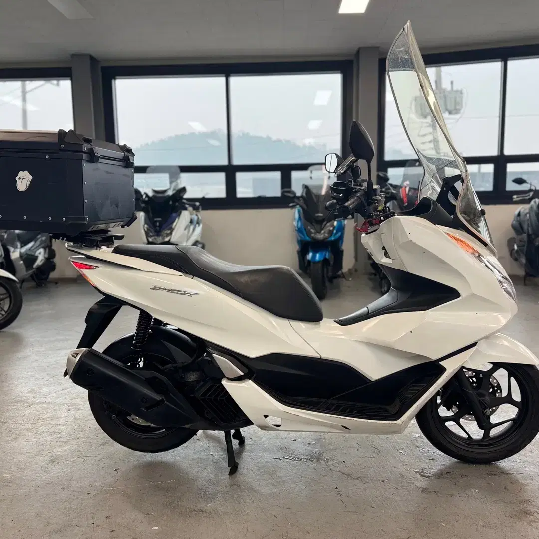 혼다 PCX125 ABS 22년형 6만Km 판매합니다