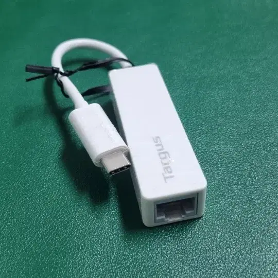 깨끗한 Targus 타거스 usb-c to ran 인터넷 젠더 팝니다