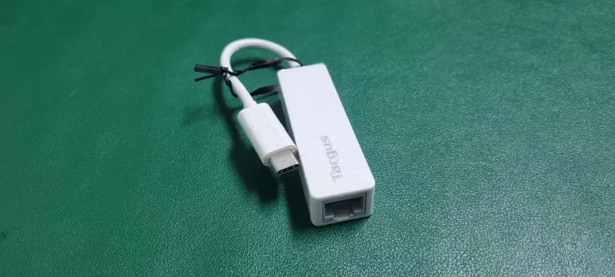 깨끗한 Targus 타거스 usb-c to ran 인터넷 젠더 팝니다