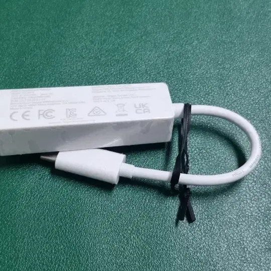 깨끗한 Targus 타거스 usb-c to ran 인터넷 젠더 팝니다