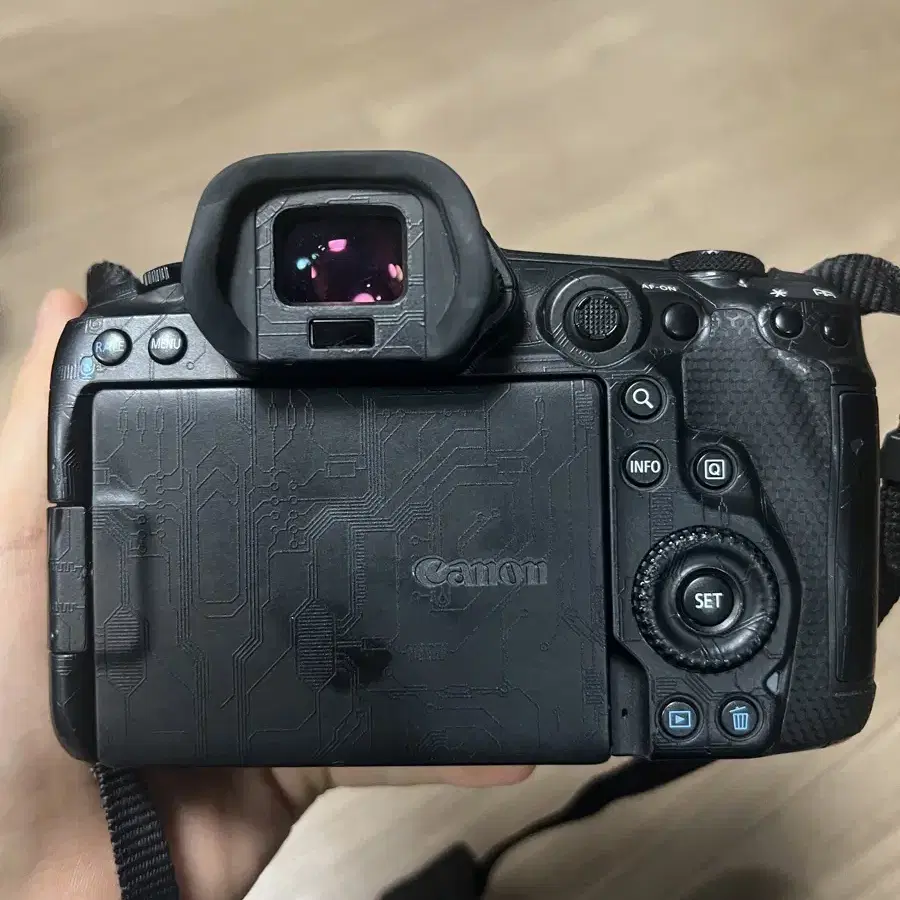 캐논 EOS R5 바디 + 배터리 그립 + 배터리4개