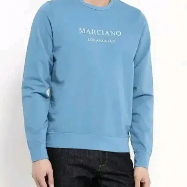 M Marciano by guess 맨투맨