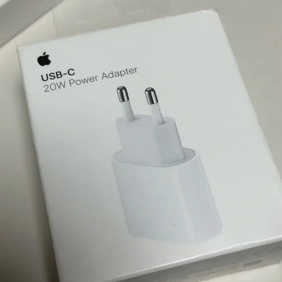 애플 정품 20W USB-C 충전 어댑터