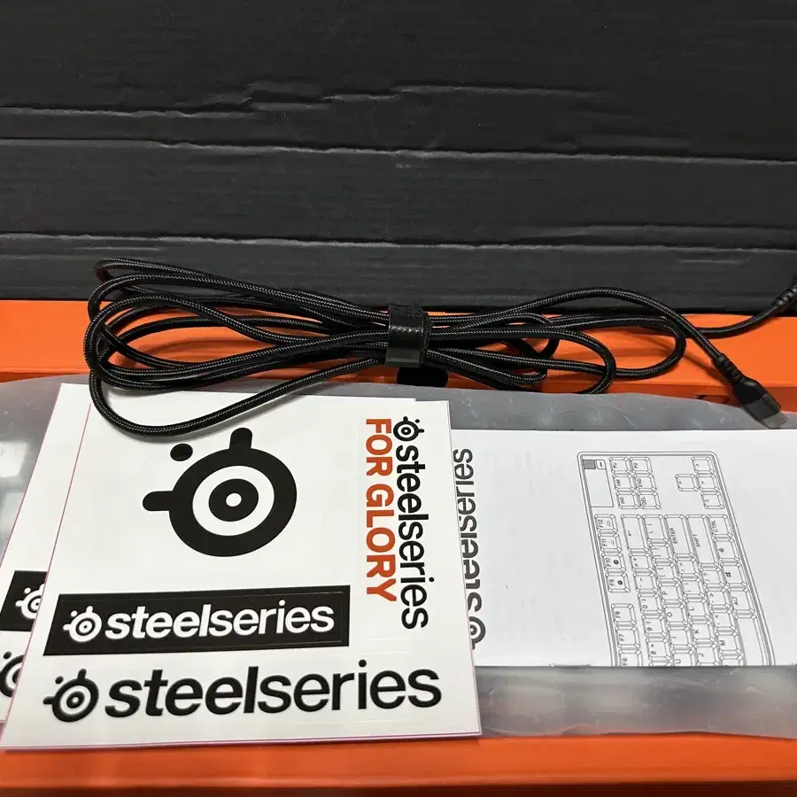 steelseries APEX PRO TKL 2023 / 키캡 팜레 포함