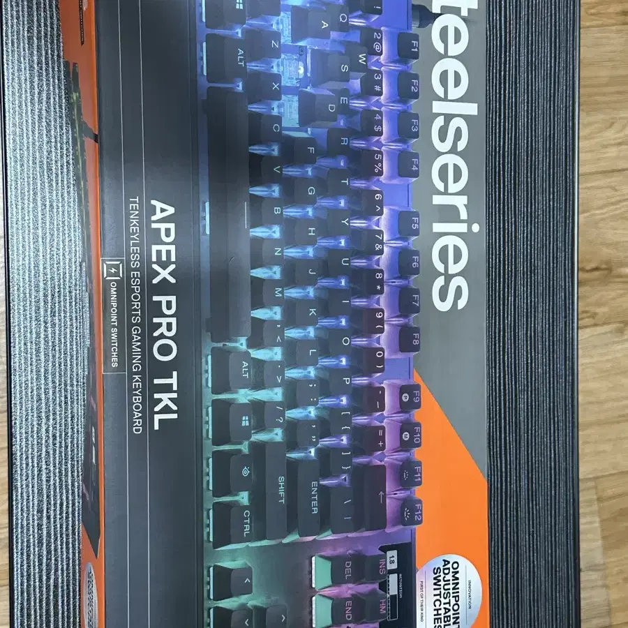 steelseries APEX PRO TKL 2023 / 키캡 팜레 포함