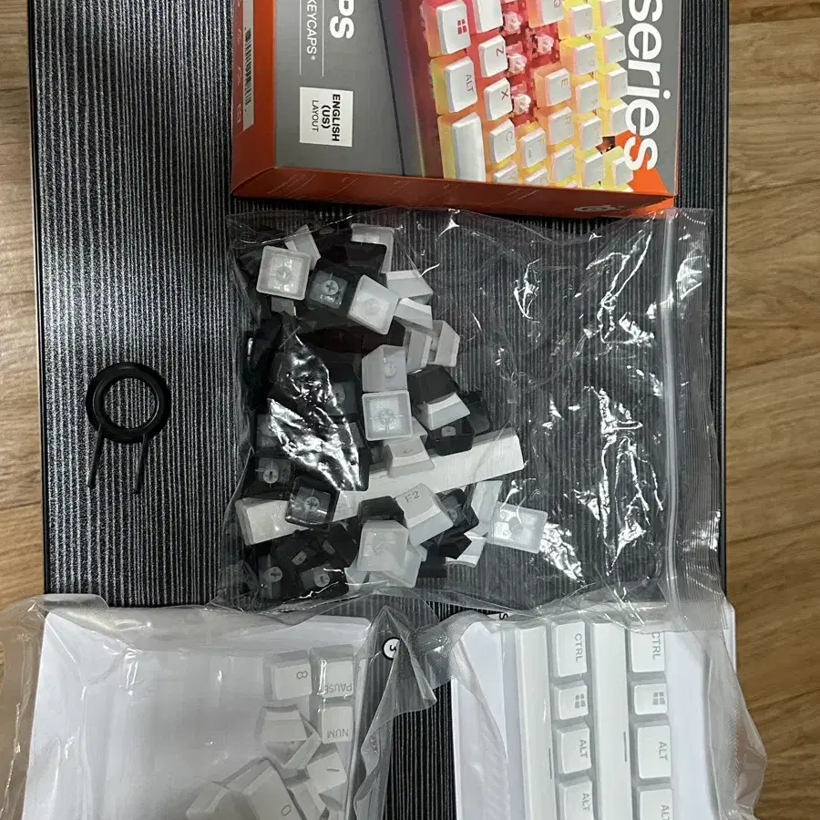 steelseries APEX PRO TKL 2023 / 키캡 팜레 포함