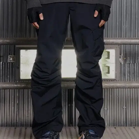 그레일즈PINTUCK NYLON PANTS [BLACK]