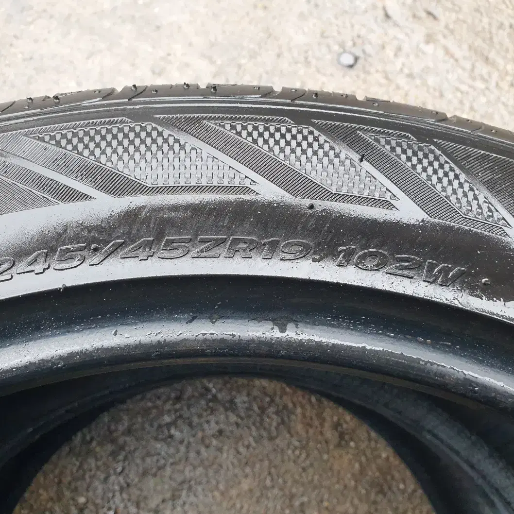 2454519중고타이어 한국타이어 벤투스 V2AS 245/45R19 세트