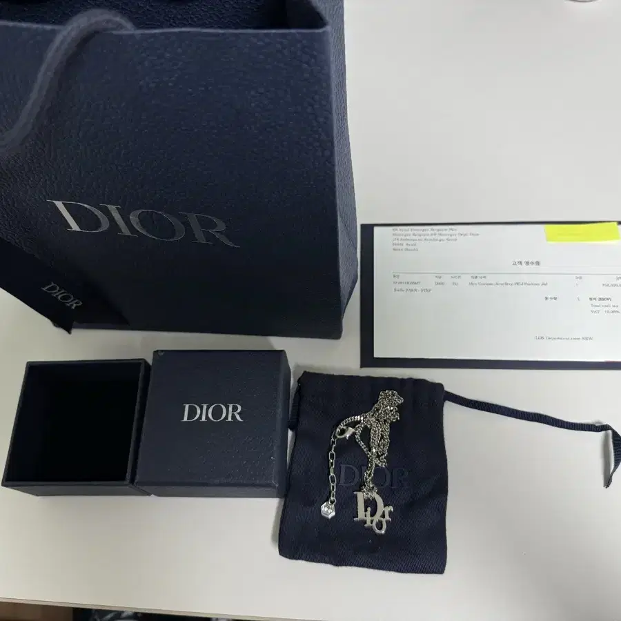 디올 오블리크 팬던트 dior Oblique 팬던트